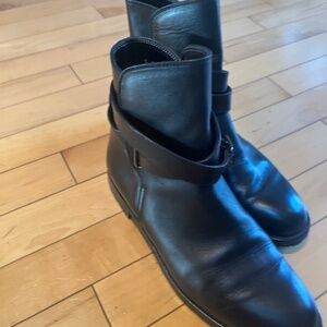 Manolo Blahnik Boots